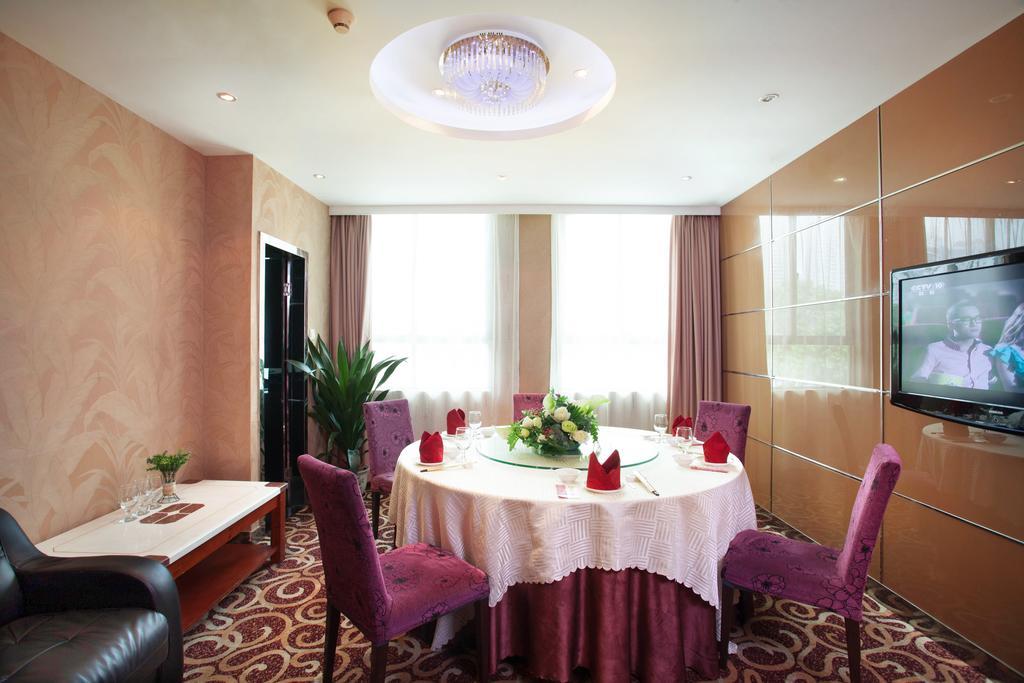 Shenzhen Luohu Art Hotel, Dongmen Shopping Center Bagian luar foto