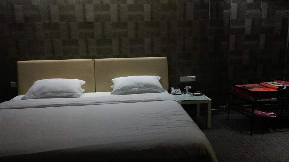 Shenzhen Luohu Art Hotel, Dongmen Shopping Center Bagian luar foto